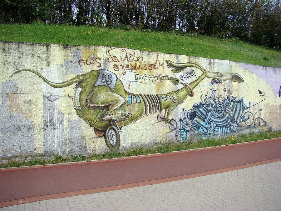 Wycieczka po Szczecinie w poszukiwaniu graffiti i murali. W pobliżu Trasy Zamkowej.3