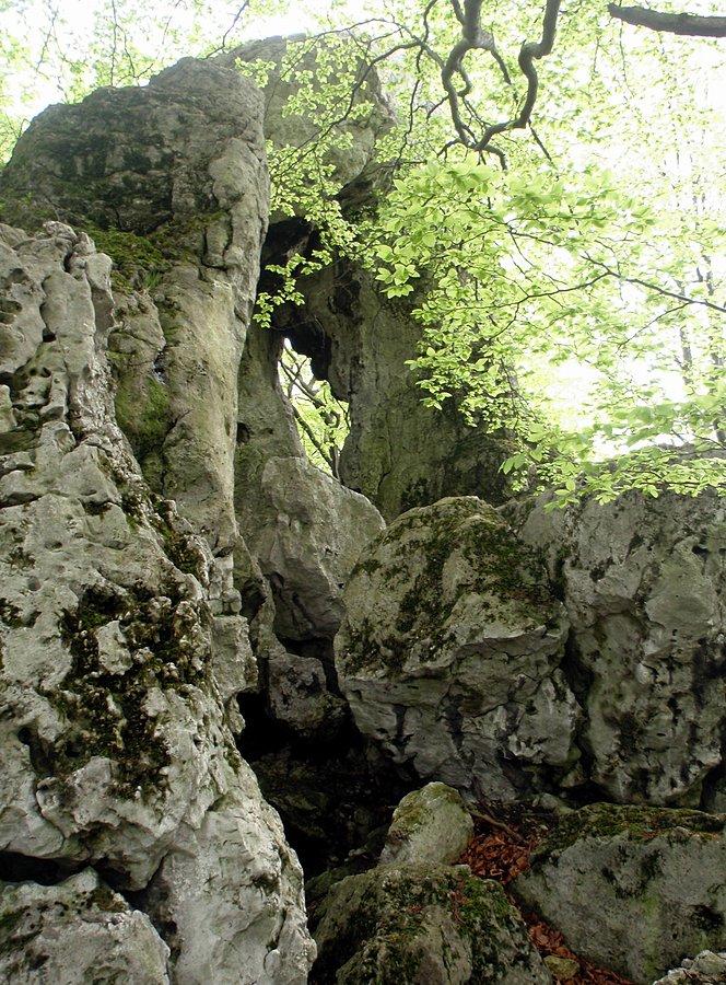 Skałki w Czarnym Kamieniu, okiennik