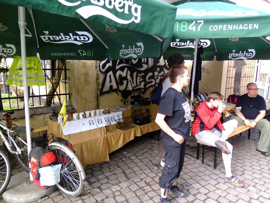 Norkowe stoisko na giełdzie rowerowej