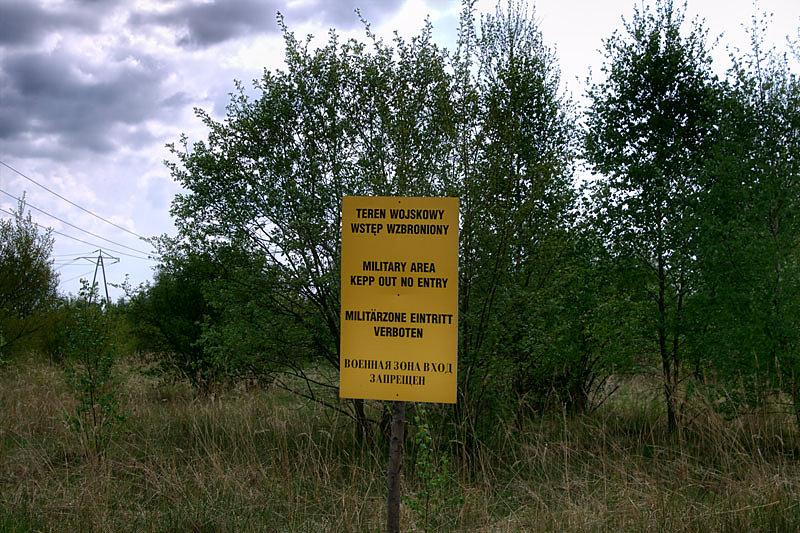 Kolejna tablica ostrzegawcza