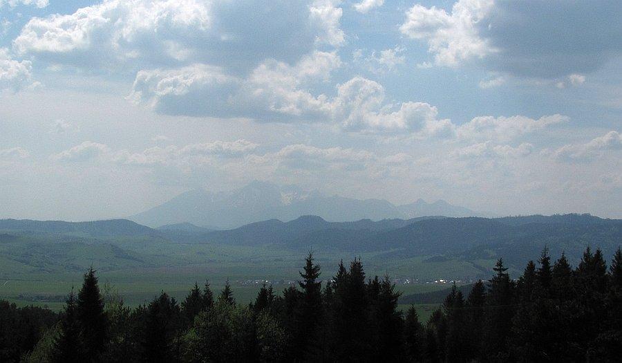 Ledwo widoczne Tatry
