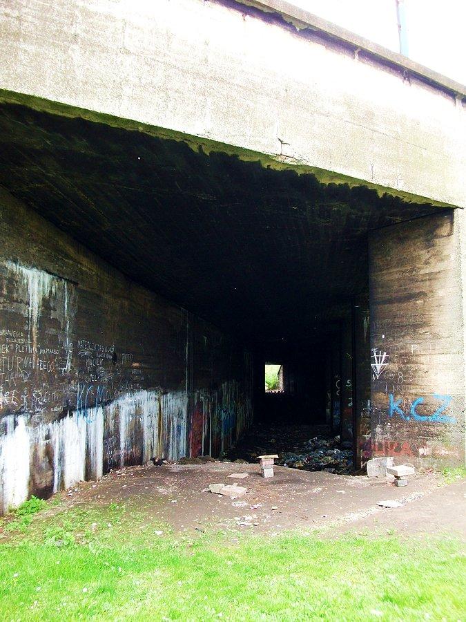 "Tunel" kolejowy !?