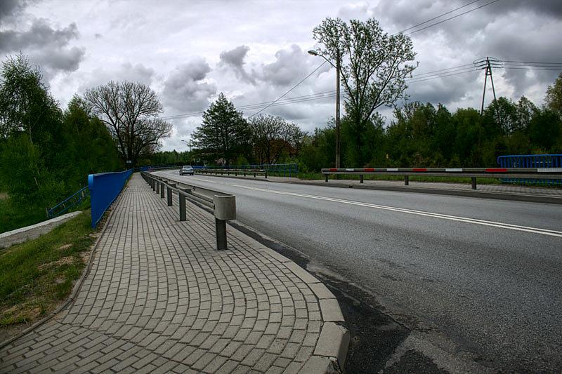 Most na Krapieli na granicy Strachocina i Świętego