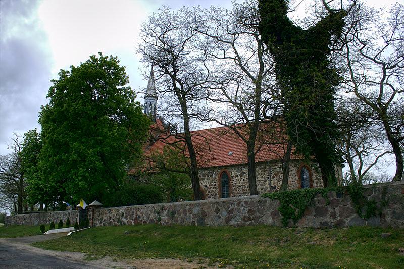 Kościół pw. Podwyższenia Krzyża Świętego w Tychowie