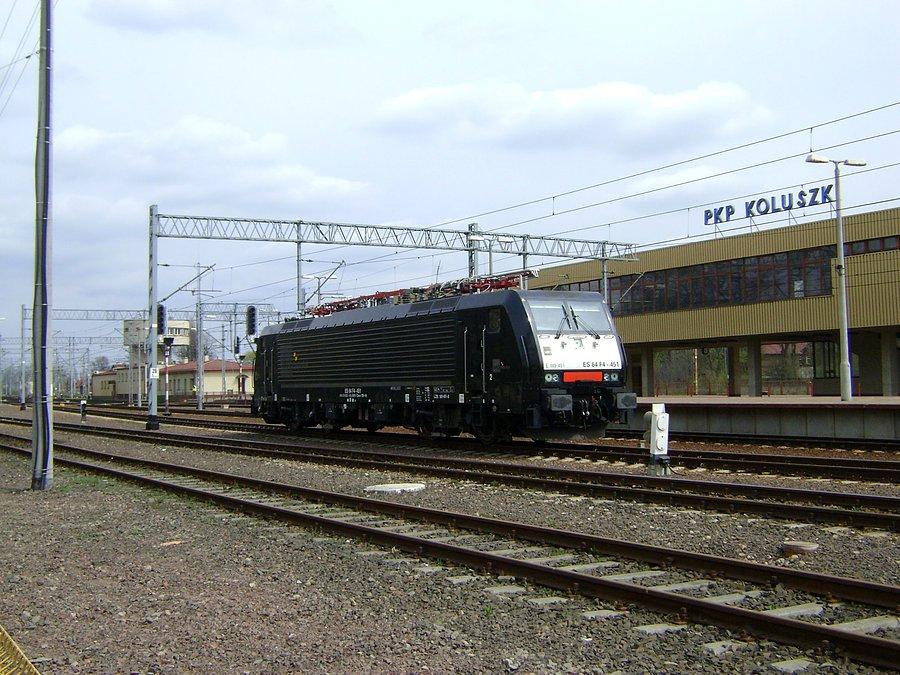 E189-451 na stacji w Koluszkach