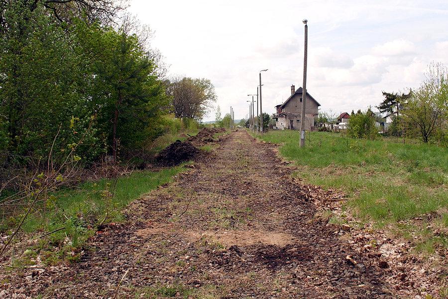 Budowa nowej ścieżki rowerowej w Sobowidzu na starym nasypie kolejowym