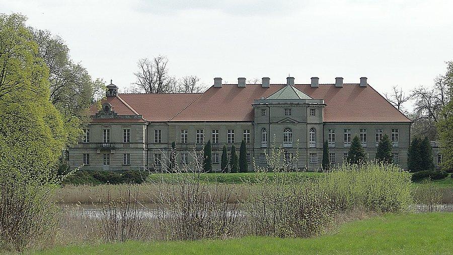 Pałac w Czerniejewie od zadniej strony