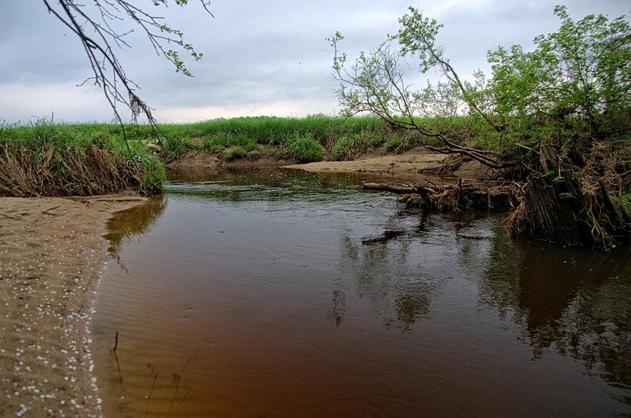 Urokliwe miejsce nad rzeką