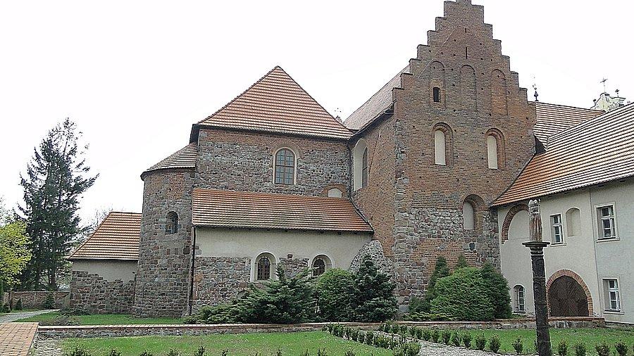 Klasztor z tyłu