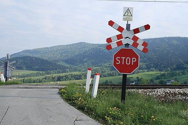 Przejazd kolejowy w Ptaszkowej