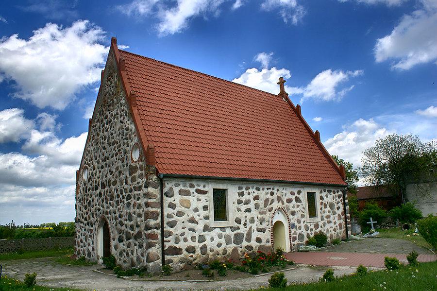 XV wieczny kościół w Strzebielewie