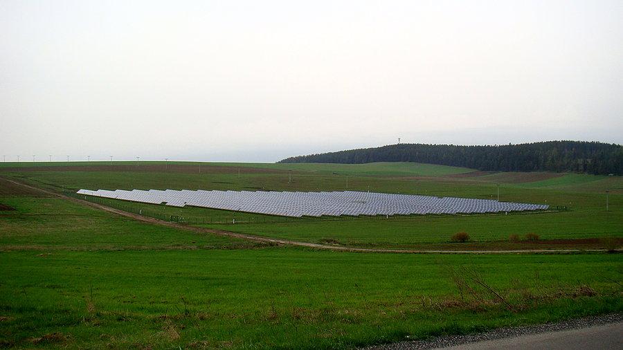 Panele słoneczne koło Vrbova