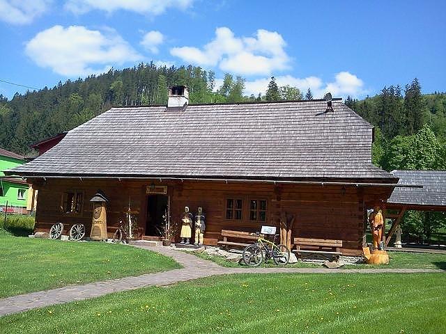 Dolna Łomna