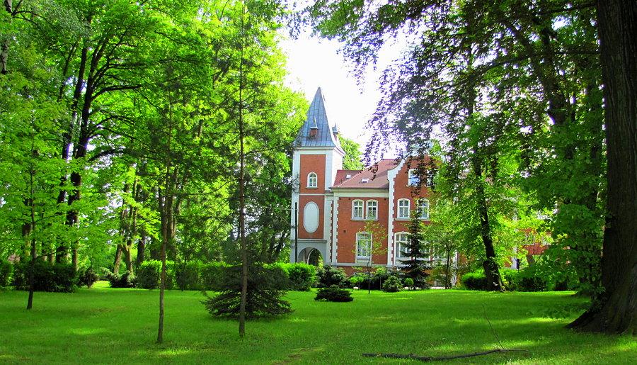 Zespół pałacowy w Jedłowniku