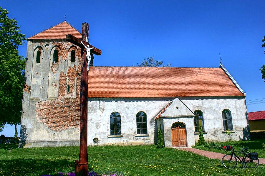 Kościół w Obrytej, wzniesiony w XV wieku, przebudowany w drugiej połowie XVIII