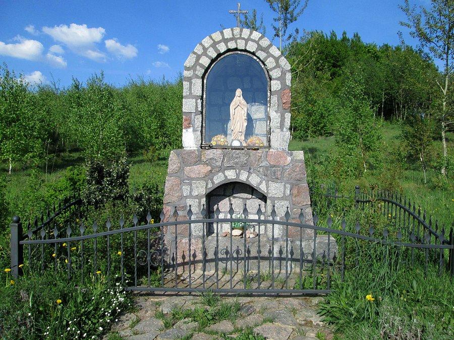 Kapliczka Matki Bożej w okolicach Nowych Czapli
