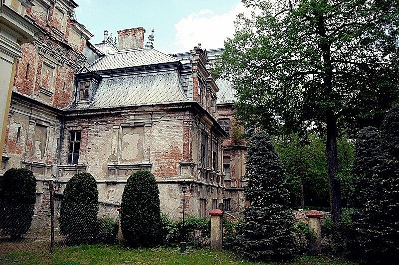 Guzów pałac