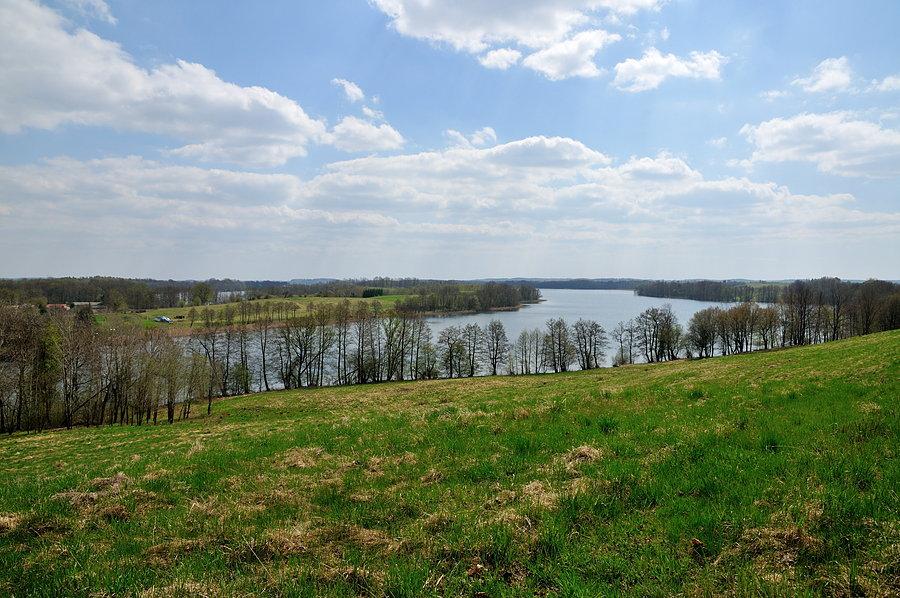 Uraz - jedna z ładniejszych panoram Jeziora Drawskiego