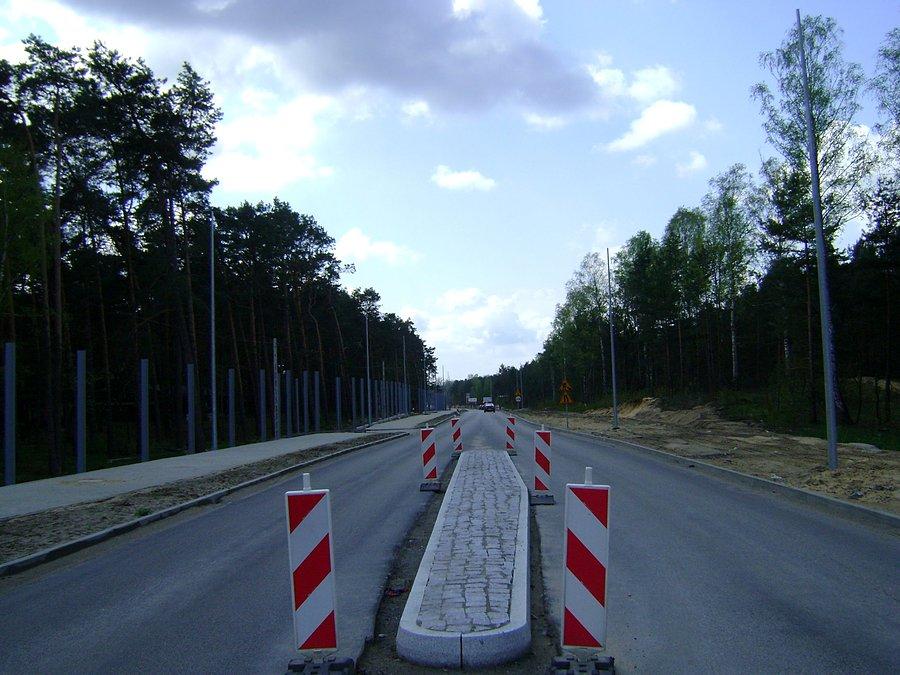 Remont drogi wojewódzkiej nr 728 w Sielpi trwa