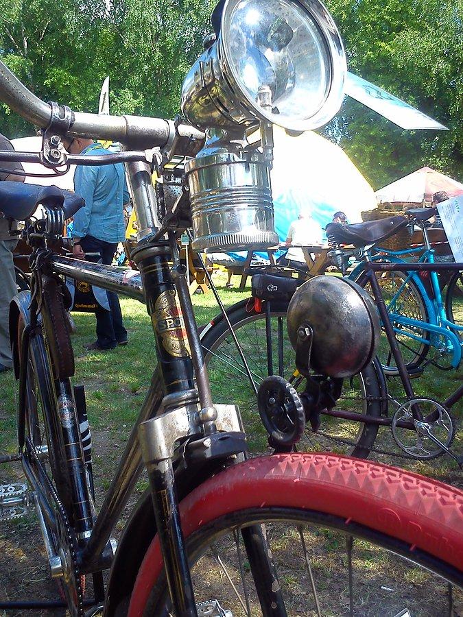 Karbidow lampa i "ciągły sygnał"