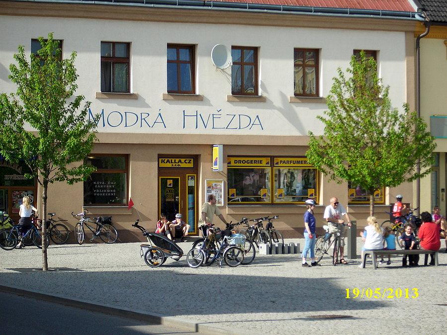 Rowerzyści w Hronovie