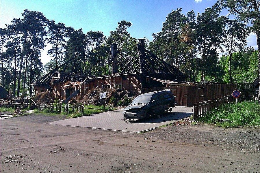 Spalona karczma Zowierucha w Sękocinie
