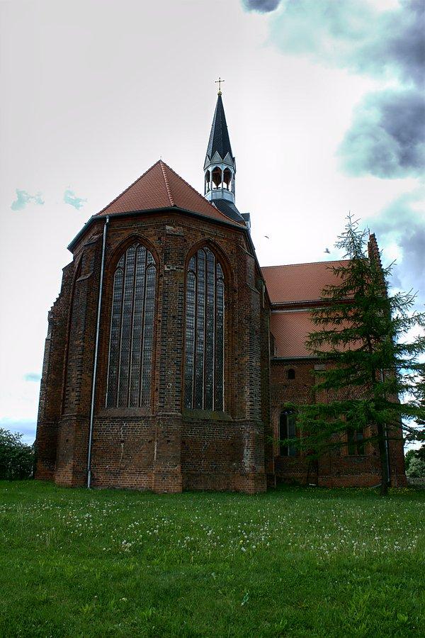 Kościół, romańsko-gotycki w Kołbaczu