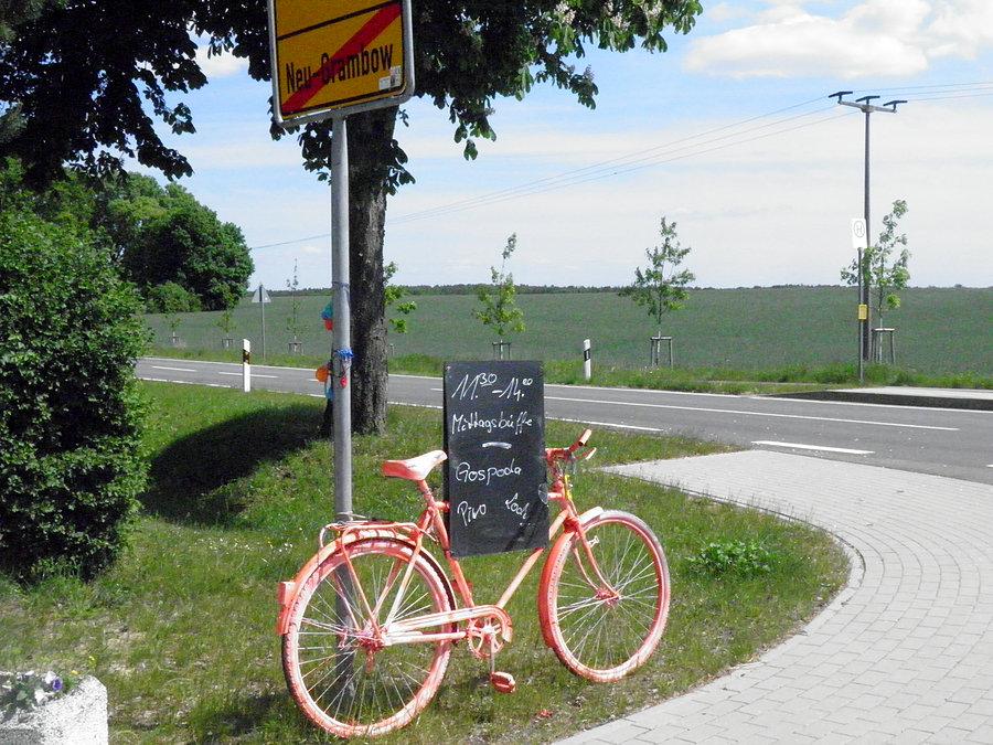 Widok z Neu Grambow, proszę zwrócić uwagę na zachęty po polsku
