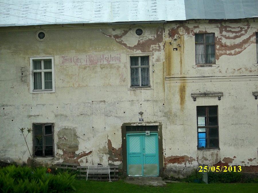 Co było w tym domu w Nowej Wsi przed wojną ?