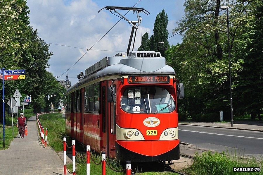 Francik nr 925 | Linia: 4 Zaborze Pętla się kieruje