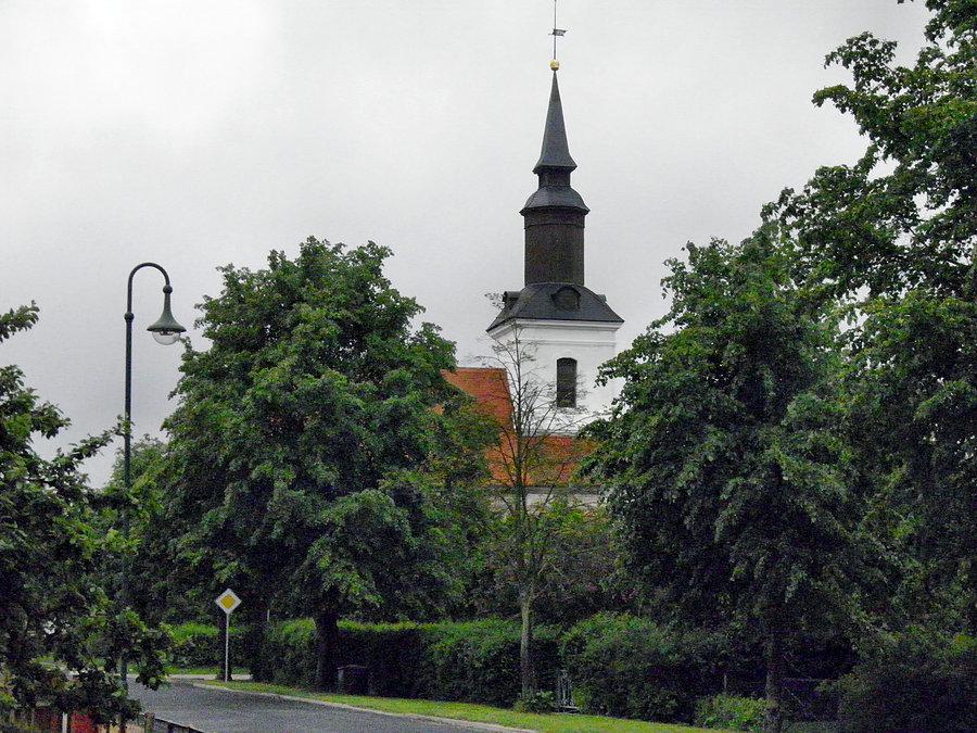 Wieża kościoła w miejscowości Rothenklempenow