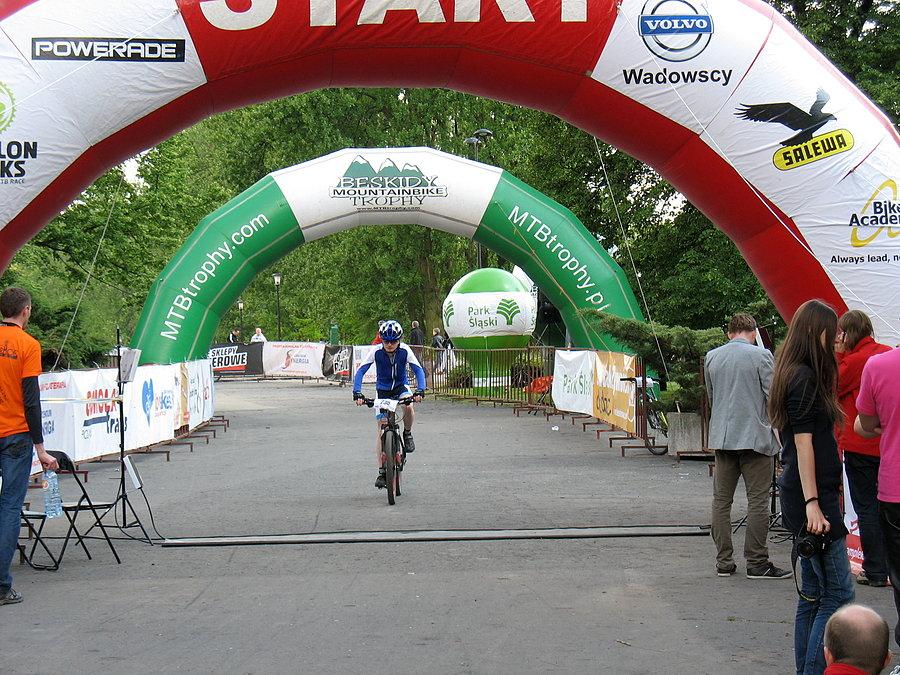 Na mecie XC Hołda Race Chorzów 2013