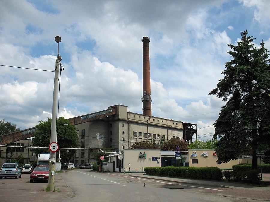 Mirków - brama główna papierni