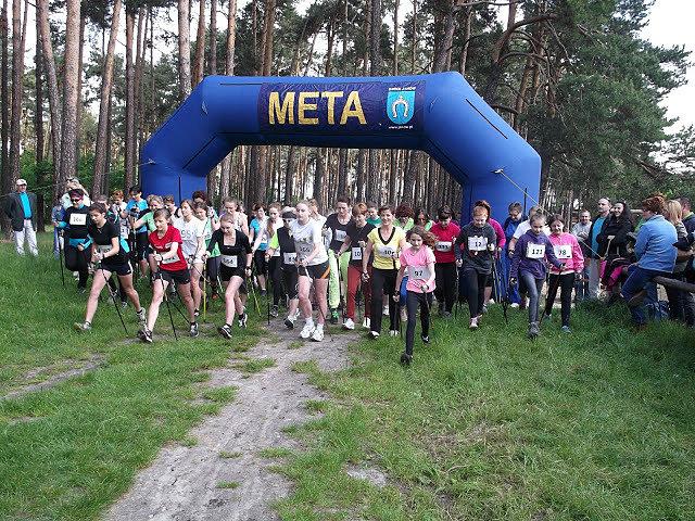 Złoty Potok - 3 etap III Pucharu Jurajskiego w NW - start pań