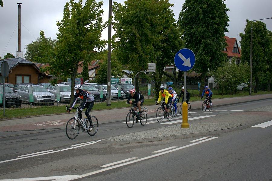 Uczestnicy maratonu juz na trasie