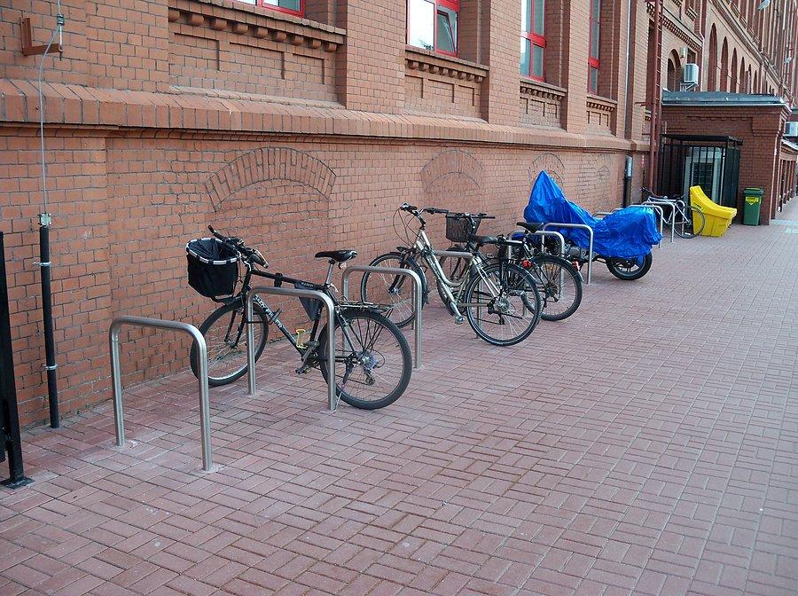 Alstom power - największy w elblągu parking rowerowy