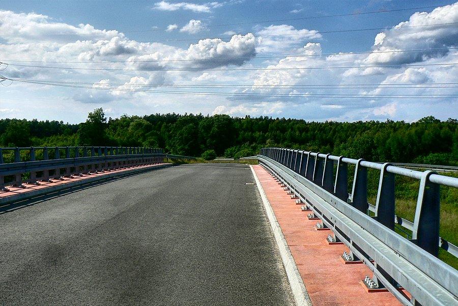 Przejazd nad dziesiatką między Morzyczynem a Reptowem