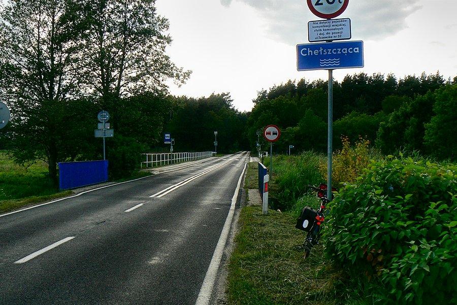 To gorsze niż "chrząszcz brzmi w trzcinie" :D