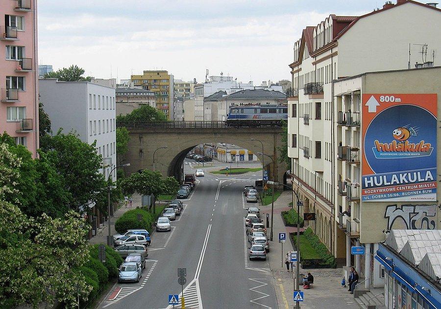 Ulica Solec z Mostu Poniatowskiego