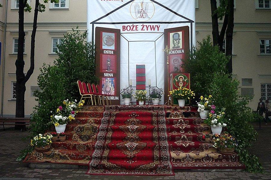 Jeden z ołtarzy na Boże Ciało