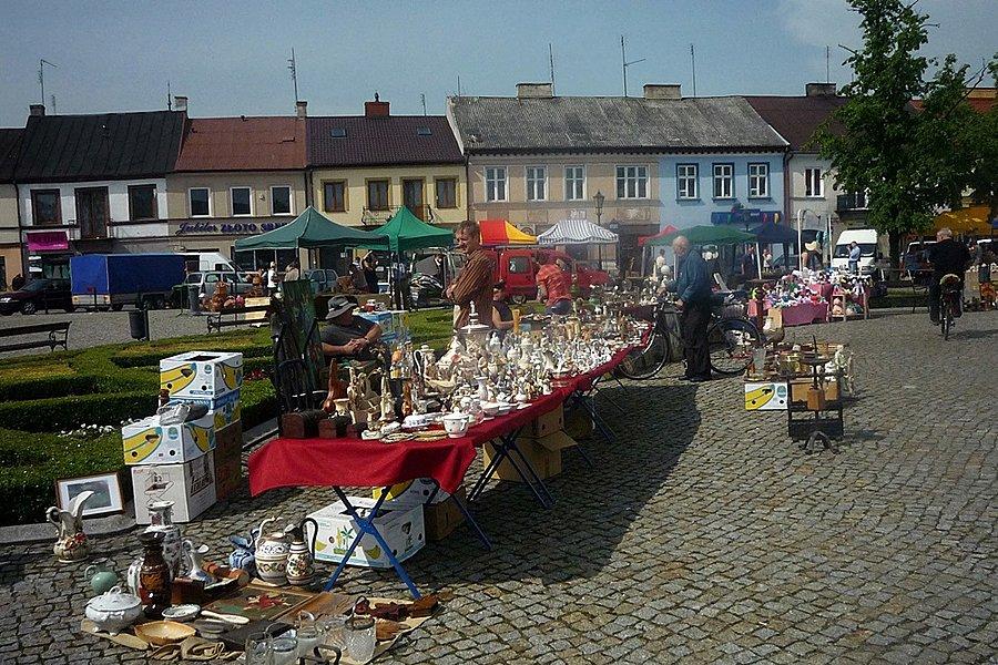 Trójkątny rynek w Łowiczu, jeden z trzech w Europie