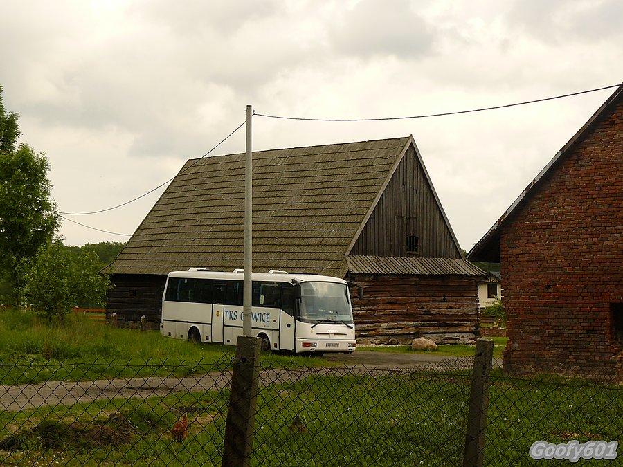 Dziewiętnastowieczny spichlerz w Rachowicach