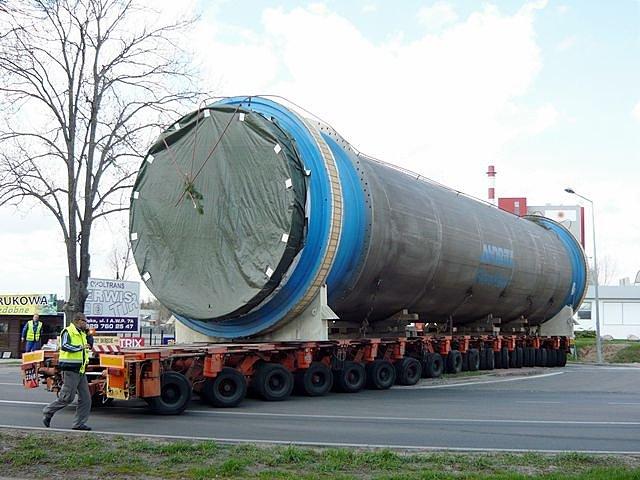 Transport elementu nowej maszyny papierniczej Story Enso