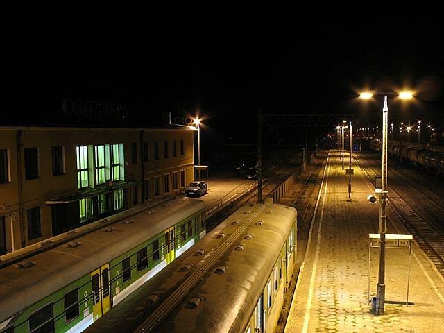 Stacja nocą