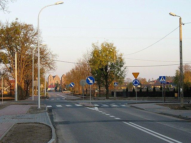 Nowo wybudowane rondo w Troszynie