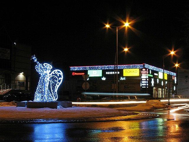 Iluminacje świąteczne przy ulicy Gorbatowa