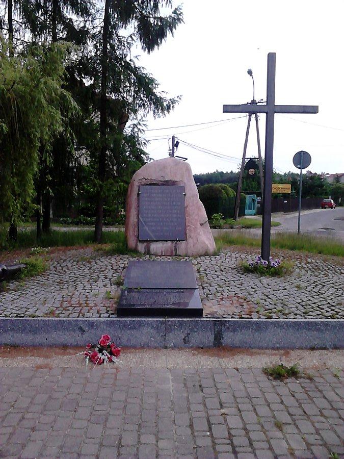 Poległym i pomordowanym podczas II wojny światowej
