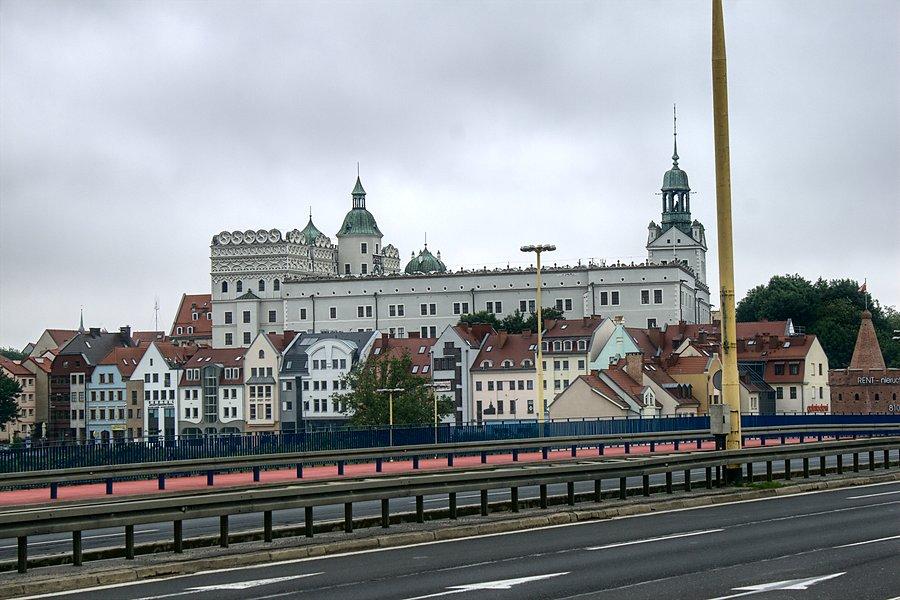 Zamek Książąt Pomorskich widziany z Trasy Zamkowej