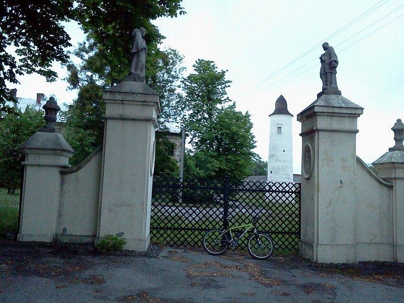 Dwór w Chotebuzu