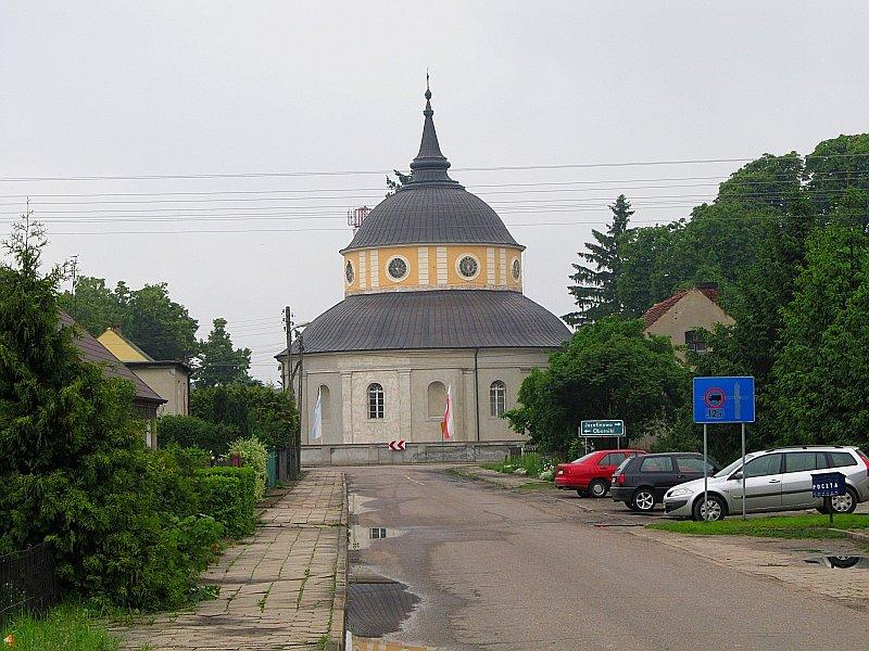 "okrągły" kościół w Parkowie